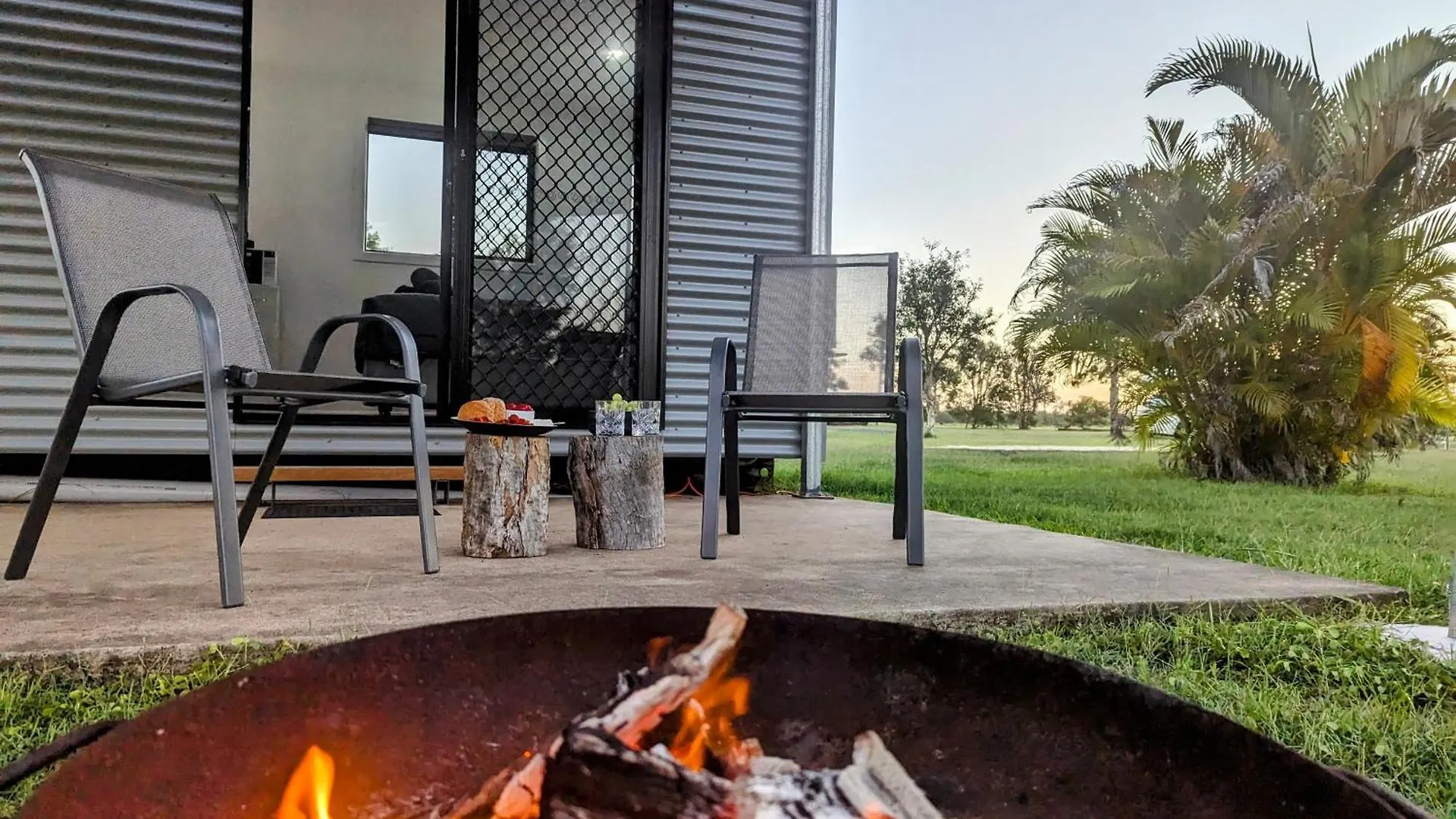 Trinity Islands Holiday Park - Cabin Accommodation Burrum Heads 0*,  Australia
