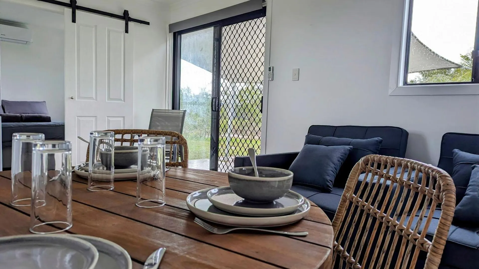 Trinity Islands Holiday Park - Cabin Accommodation Burrum Heads