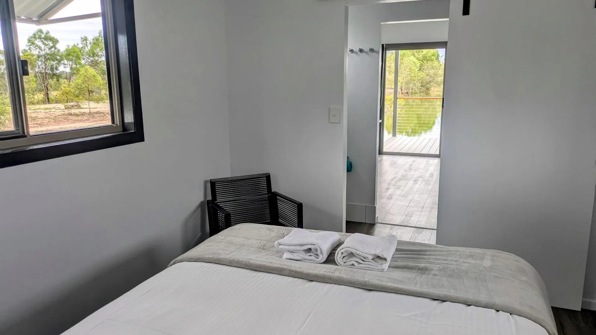 Trinity Islands Holiday Park - Cabin Accommodation Burrum Heads