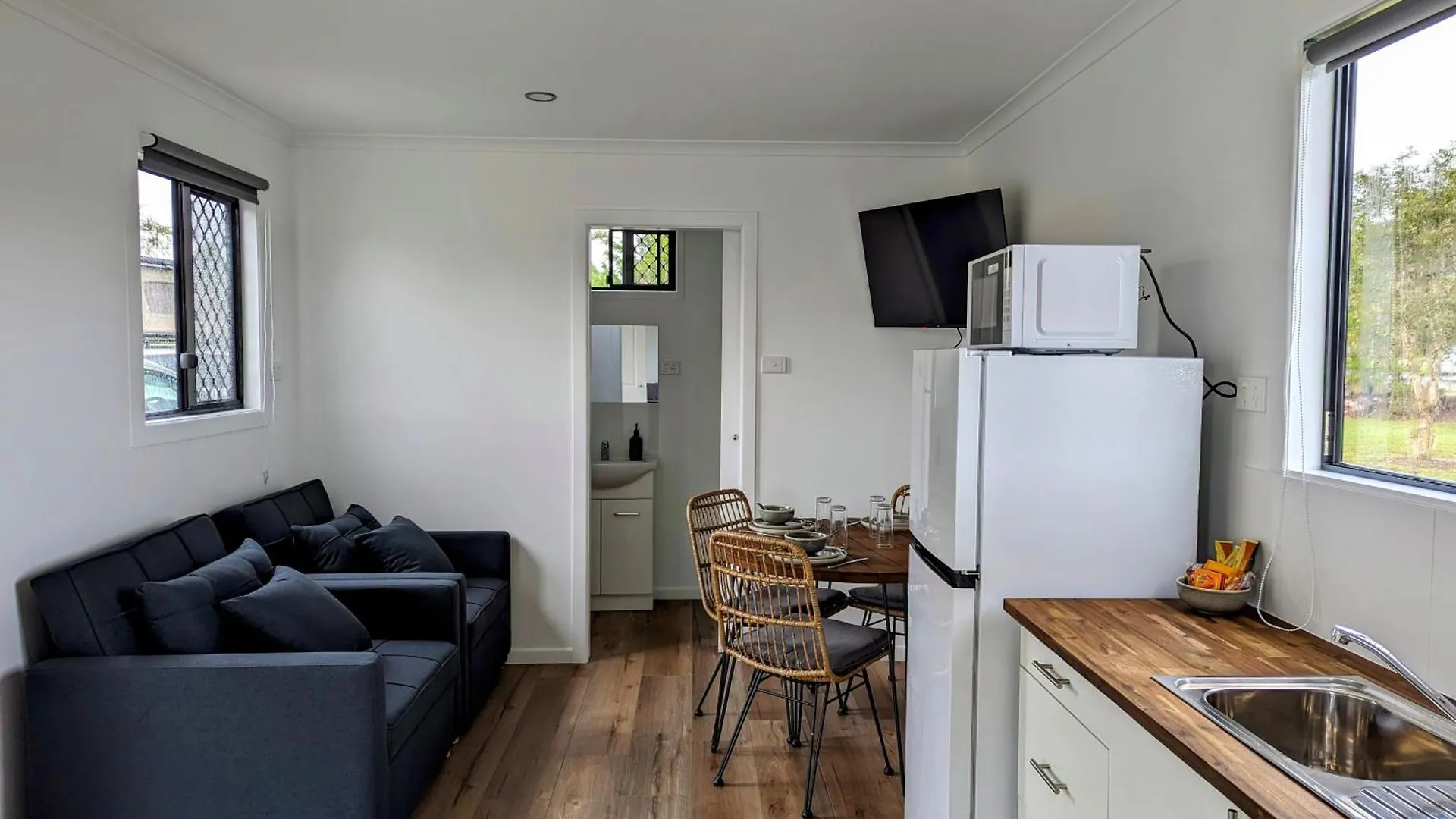 Trinity Islands Holiday Park - Cabin Accommodation Burrum Heads Australia